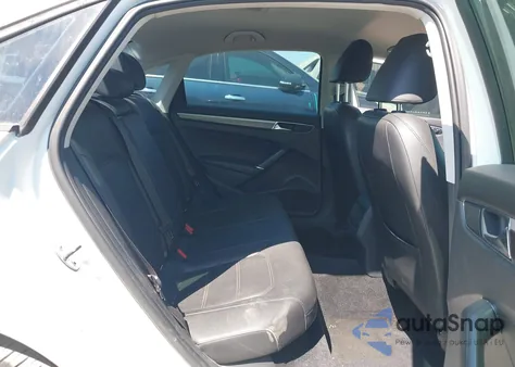 2018 Volkswagen Passat 2.0T R-Line/2.0T S из США, поврежденный, VIN 1VWAA7A30JC005215